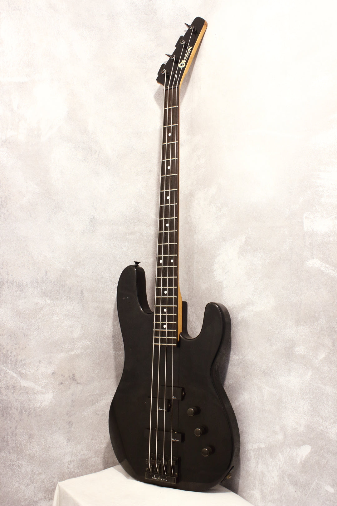 Charvel Model 2B Bass Black 1988