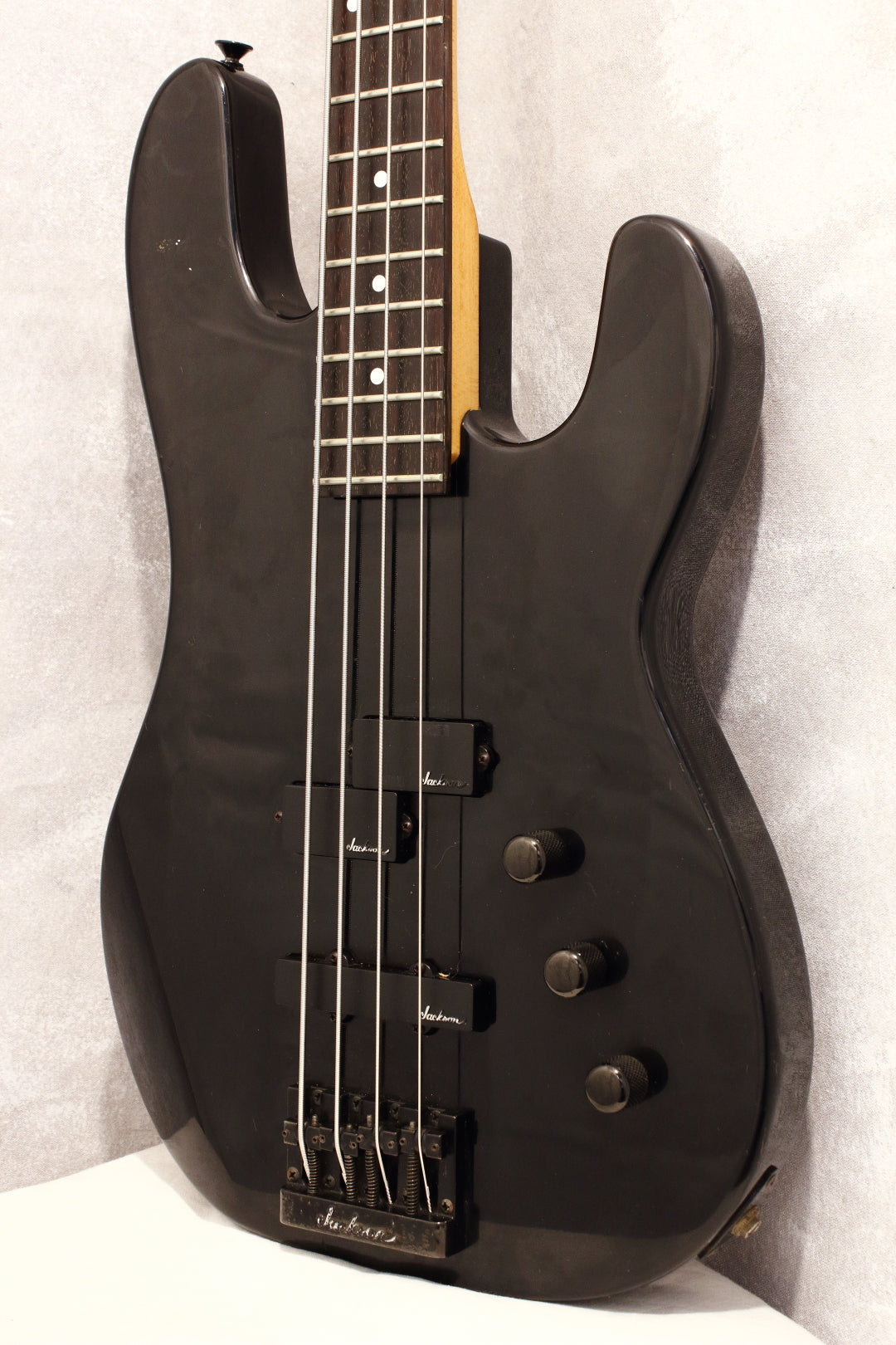 Charvel Model 2B Bass Black 1988