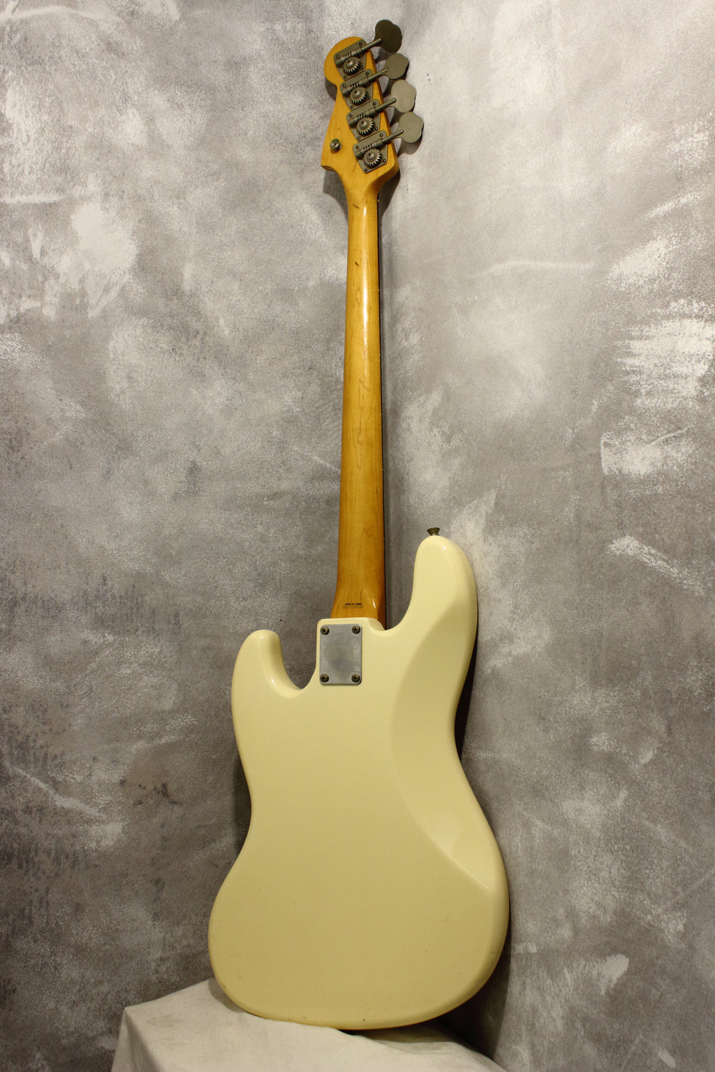 Fender Japan ‘62 Jazz Bass JB62-55 Vintage White 1989