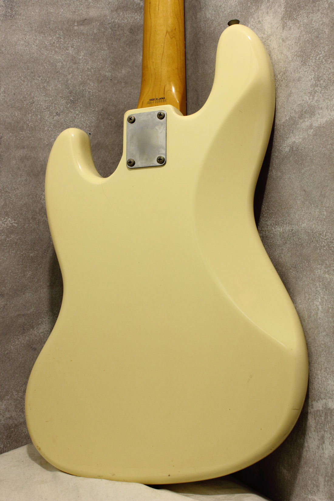 Fender Japan ‘62 Jazz Bass JB62-55 Vintage White 1989