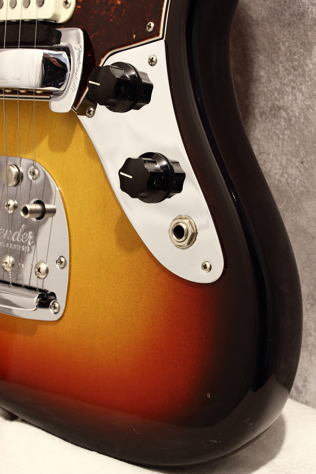 Fender American Vintage '65 Jaguar Sunburst 2012