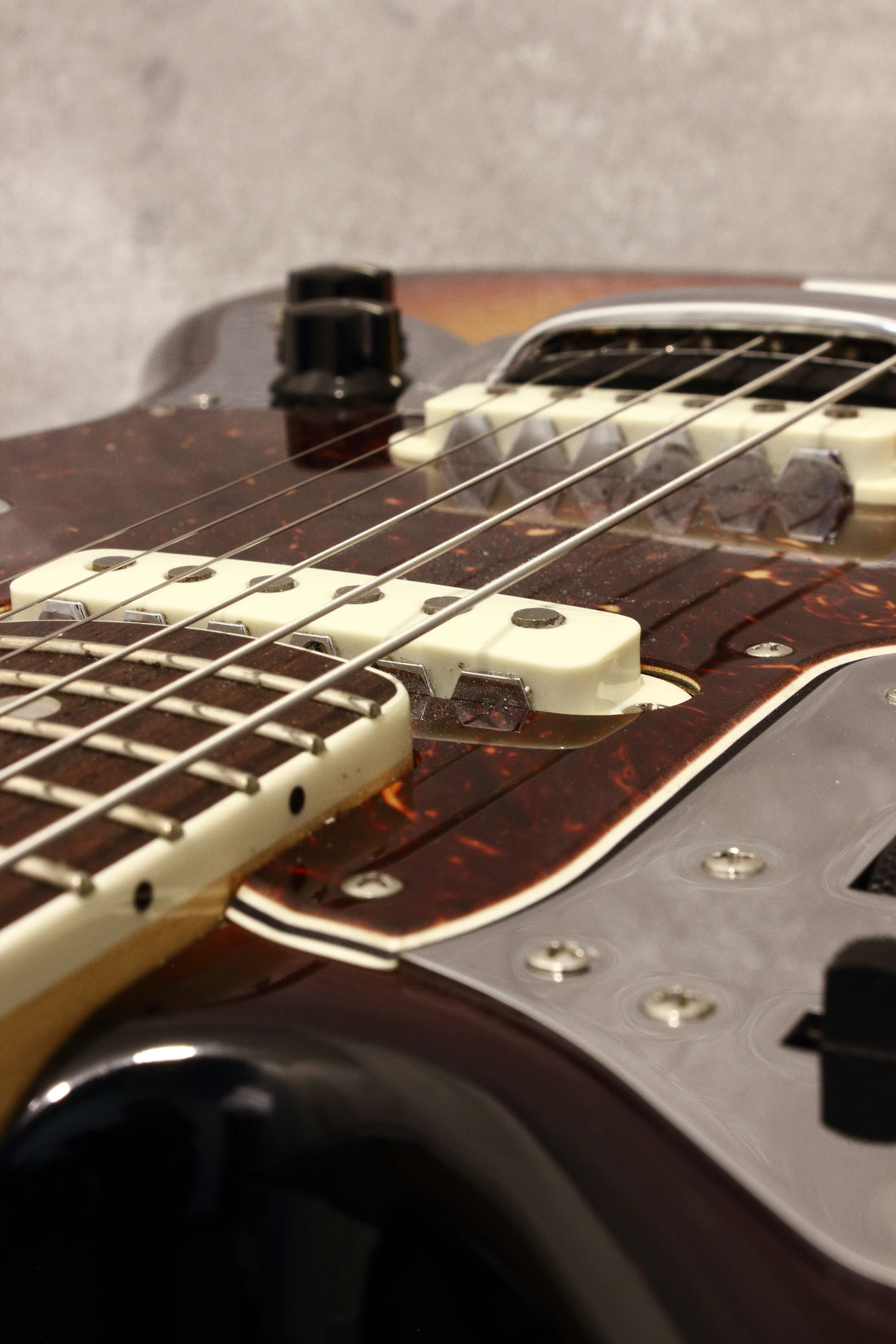 Fender American Vintage '65 Jaguar Sunburst 2012