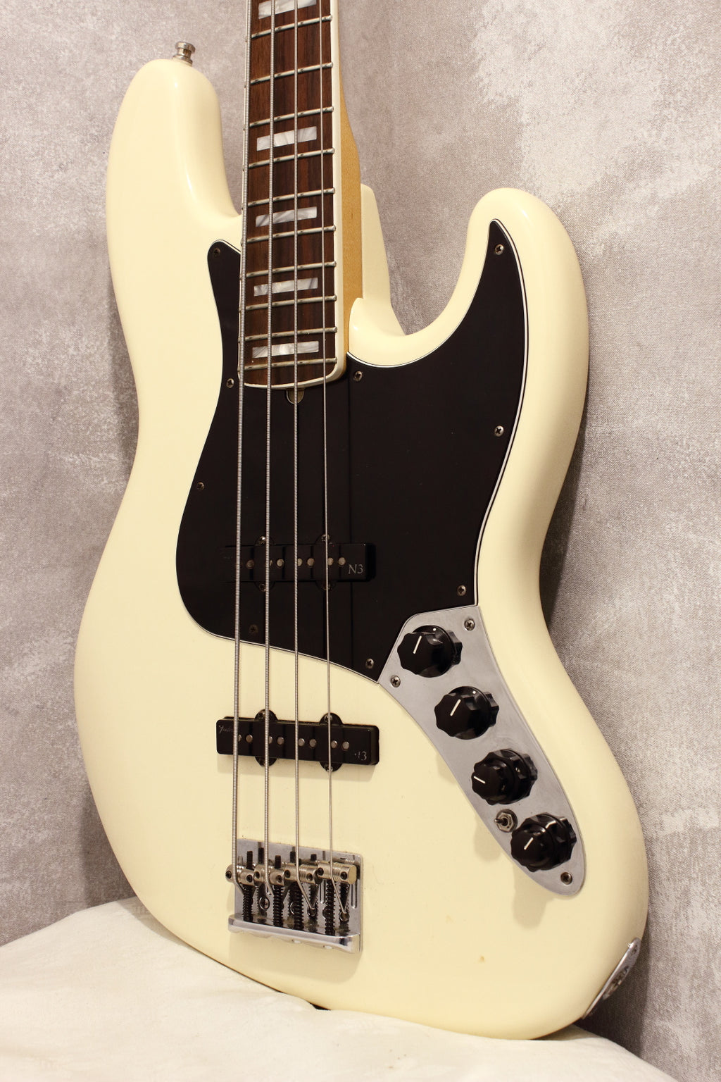 Fender American Deluxe Jazz Bass Olympic White 2015
