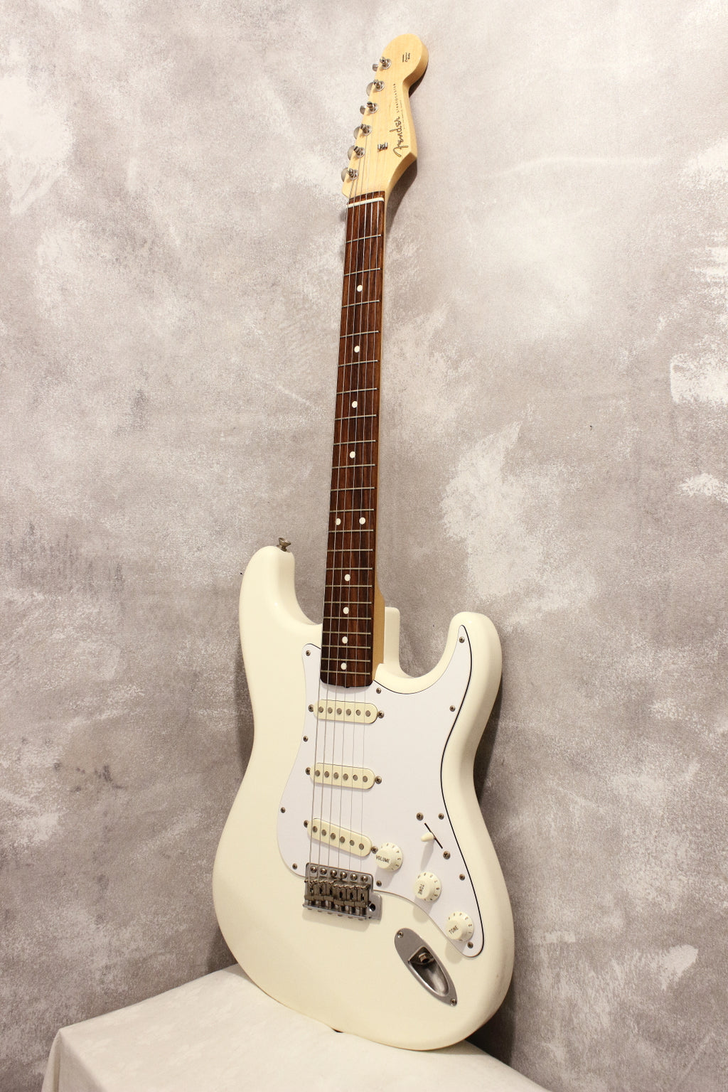 Fender Japan '62 Stratocaster ST62 Vintage White 2014