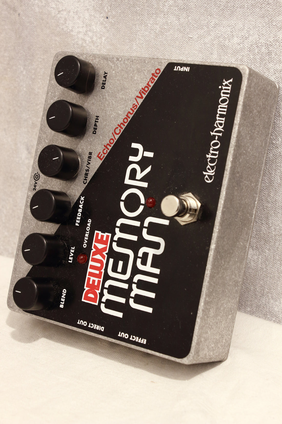dmm pedal Electro-Harmonix Deluxe Memory Man Delay Pedal – Topshelf Instruments