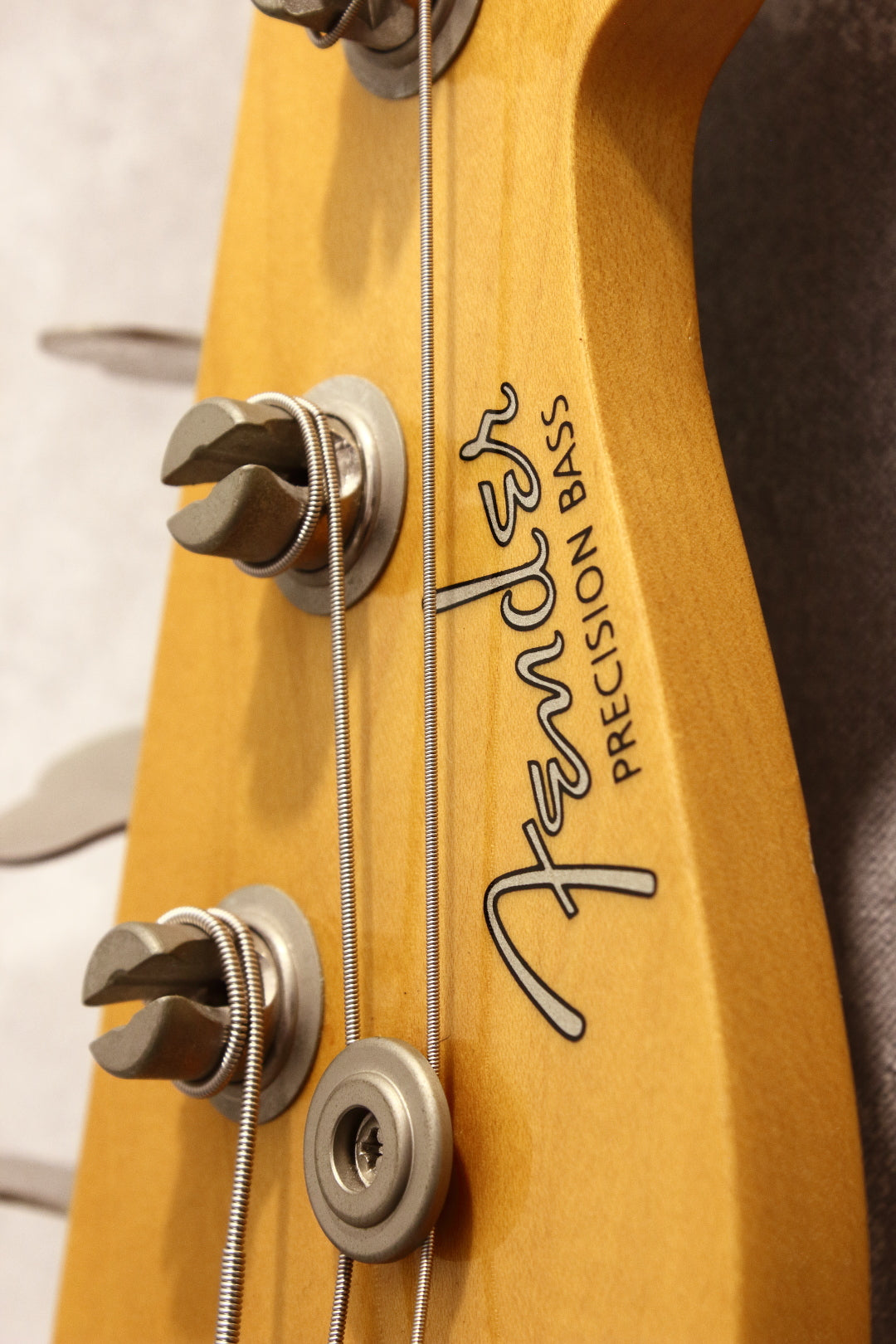 Fender Japan '62 Precision Bass PB62-95DMC Sunburst 2004