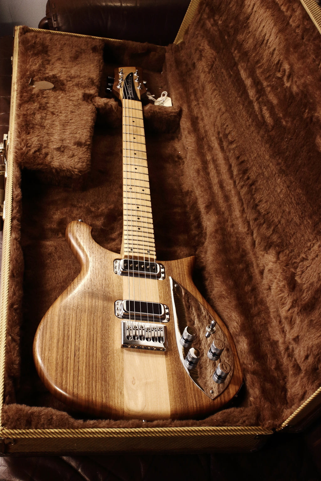 Rickenbacker 650D Dakota Walnut 2007