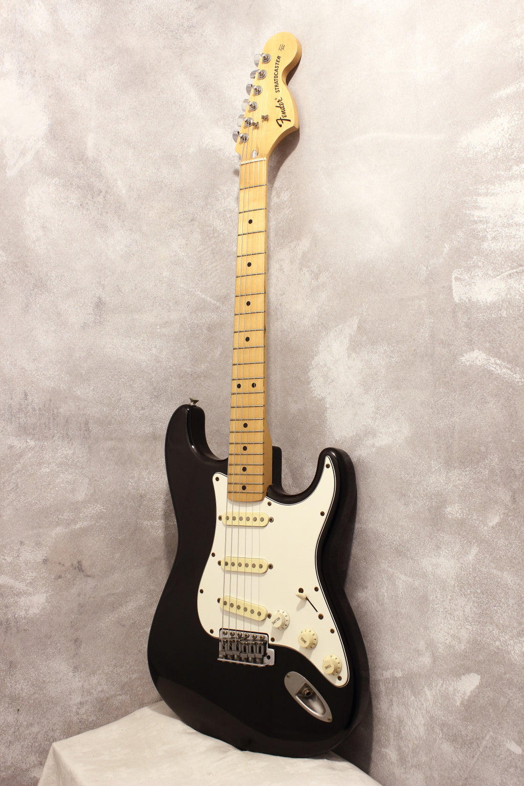 Fender Japan '72 Stratocaster ST72-58 Black 1993