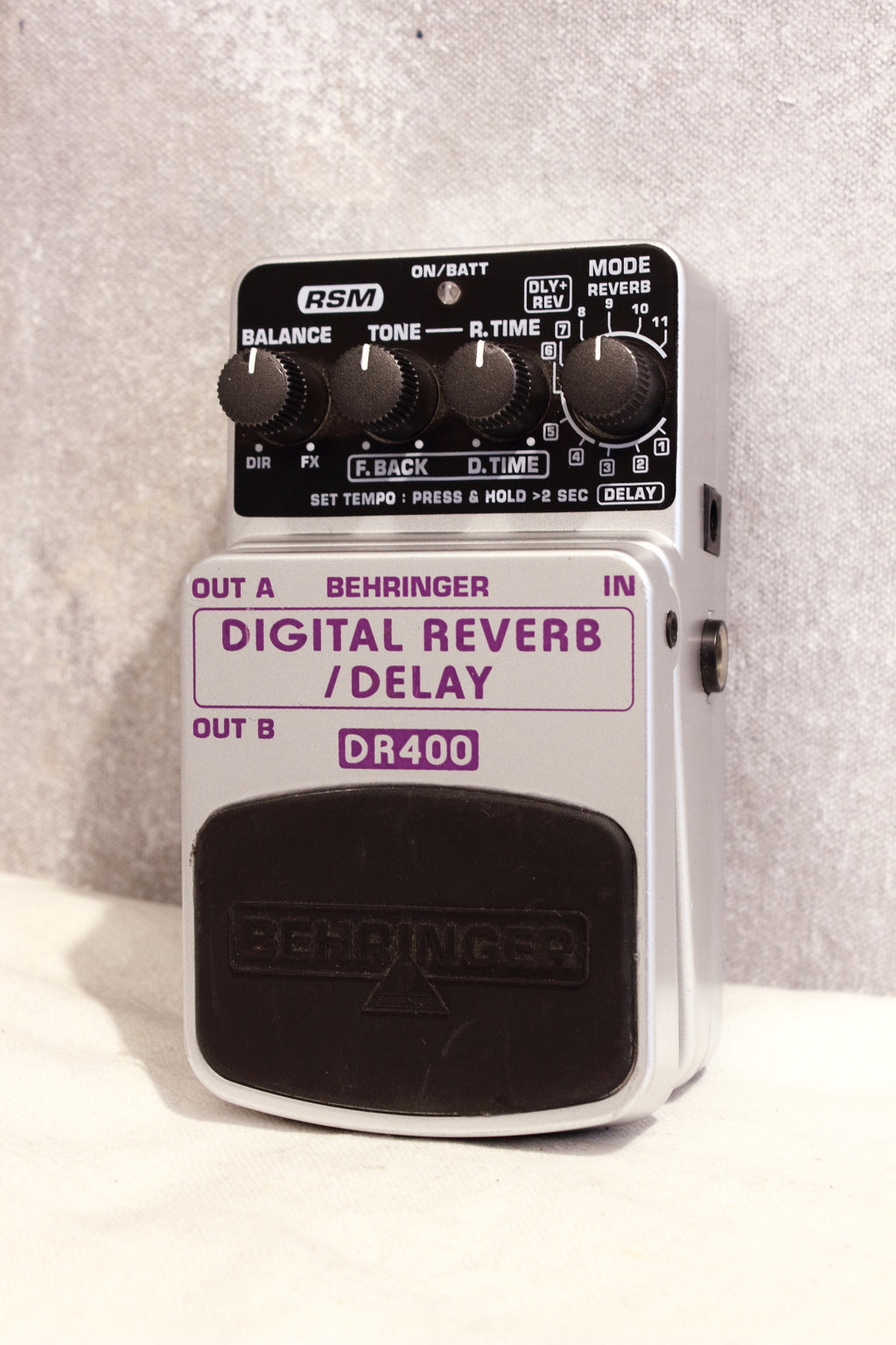 Behringer DR400 Digital Reverb/Delay Pedal