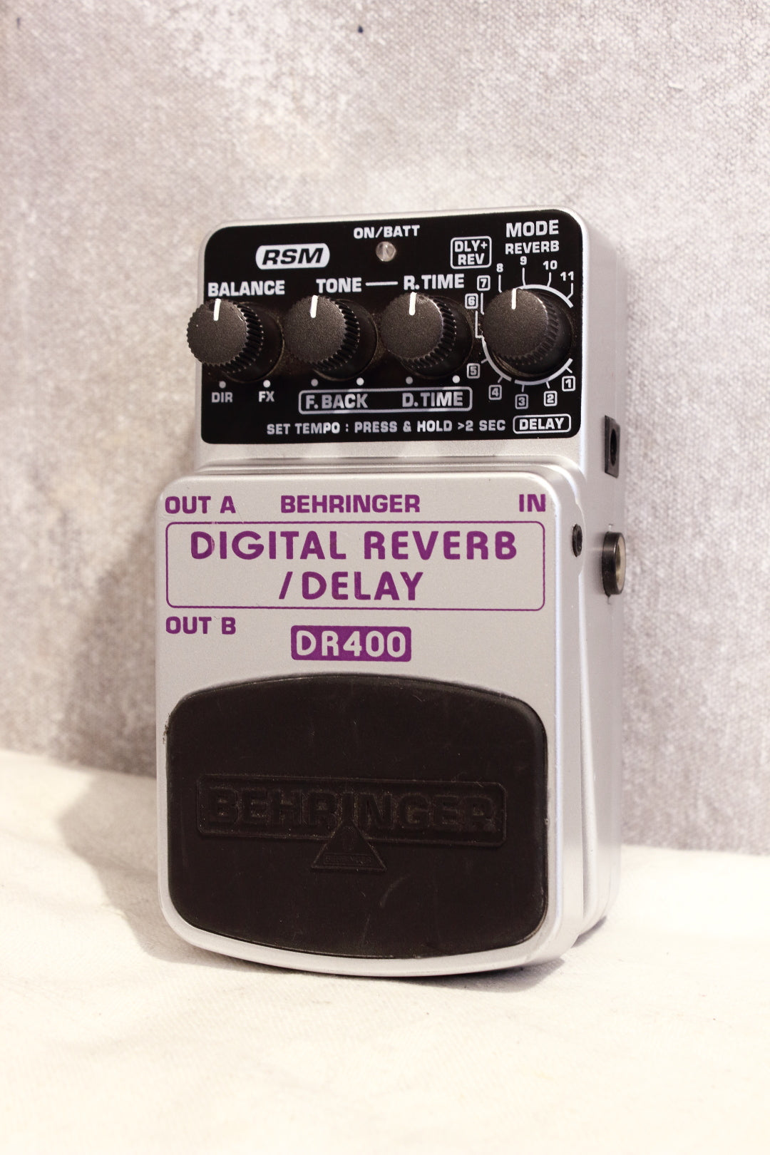 Behringer DR400 Digital Reverb/Delay Pedal – Topshelf Instruments