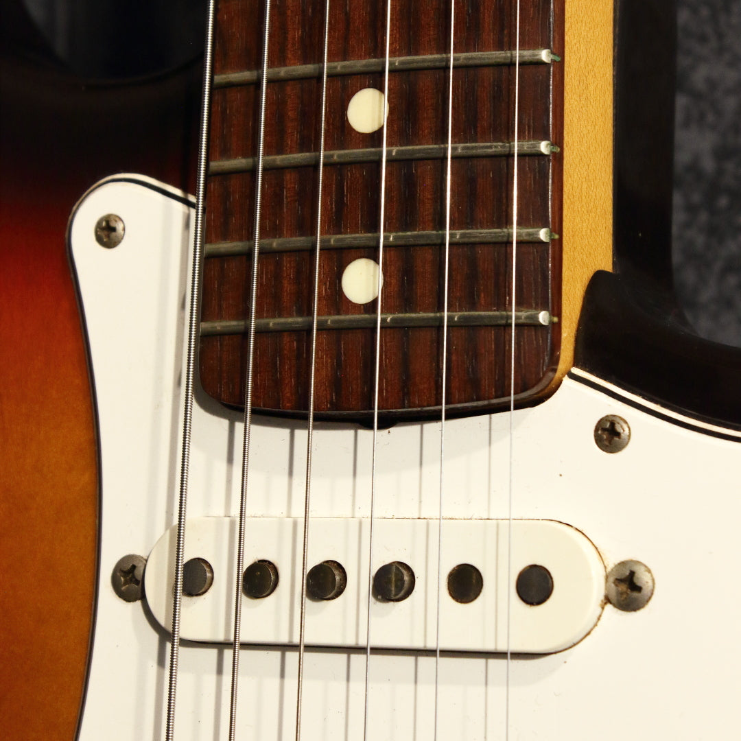 Fender Japan '62 Stratocaster ST62-58US Sunburst 1998