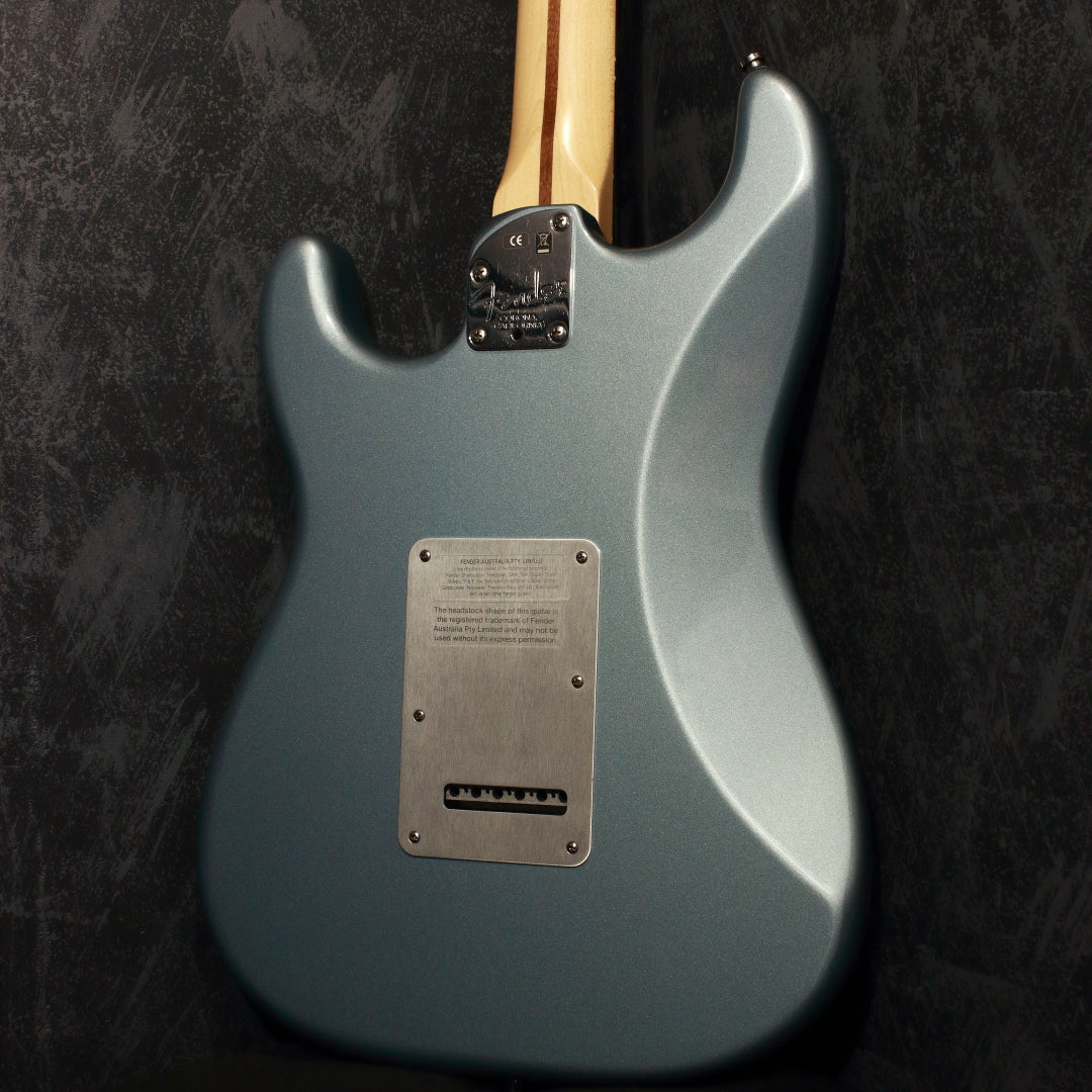 Fender American Deluxe Stratocaster FSR Ice Blue 2012