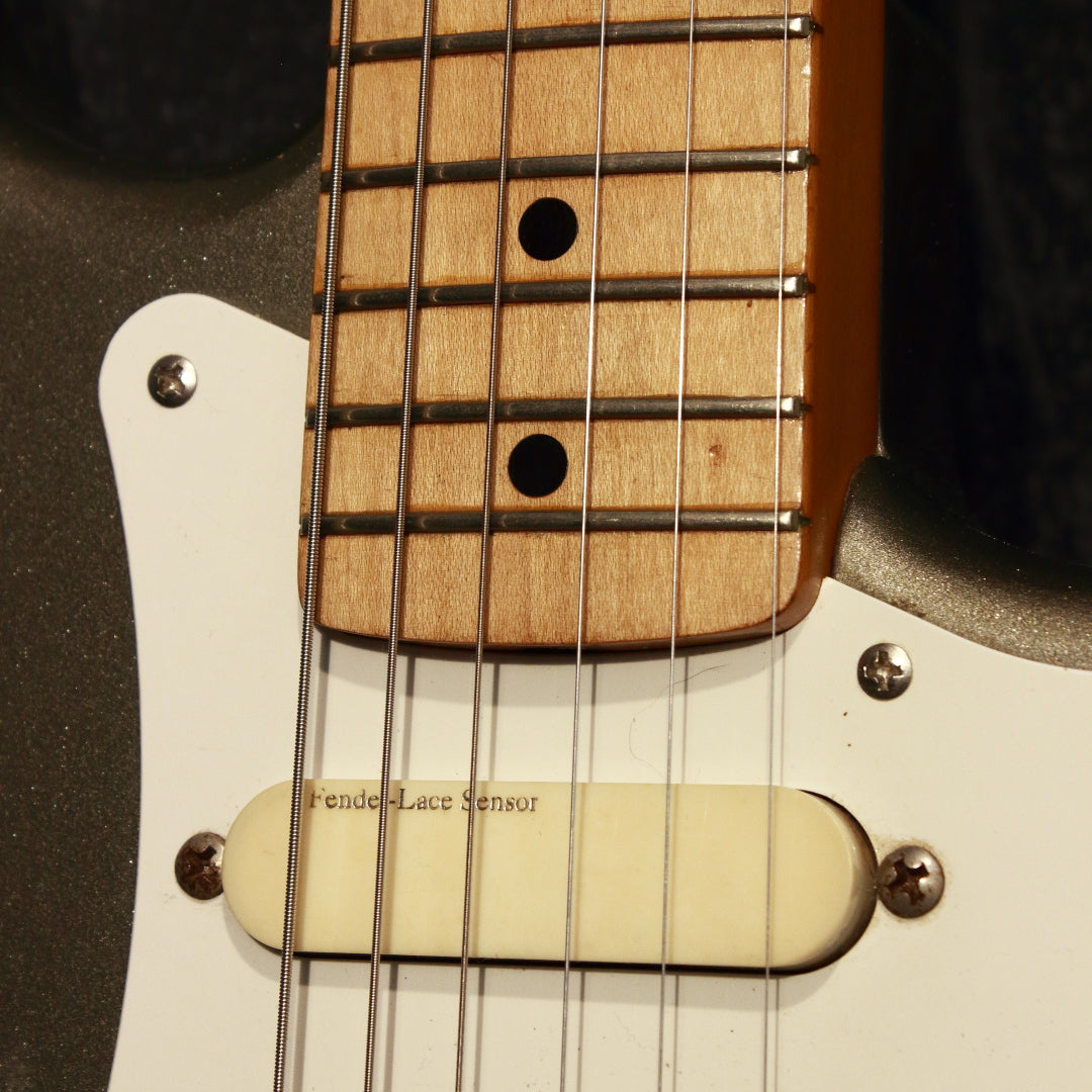 Fender Japan '54 Stratocaster ST54-85LS Pewter Grey 1989 – Topshelf ...