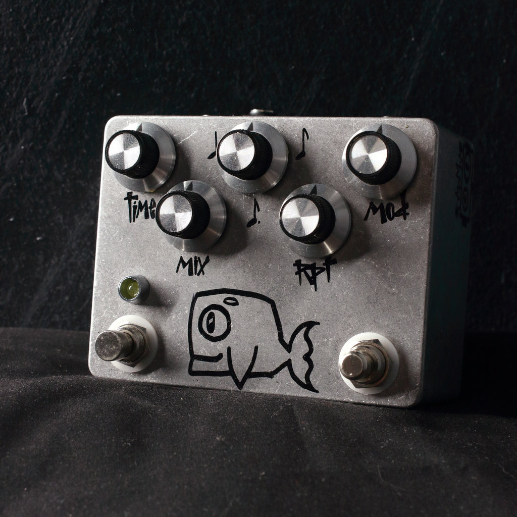 Hungry Robot The Moby Dick Deluxe v1 Delay Pedal