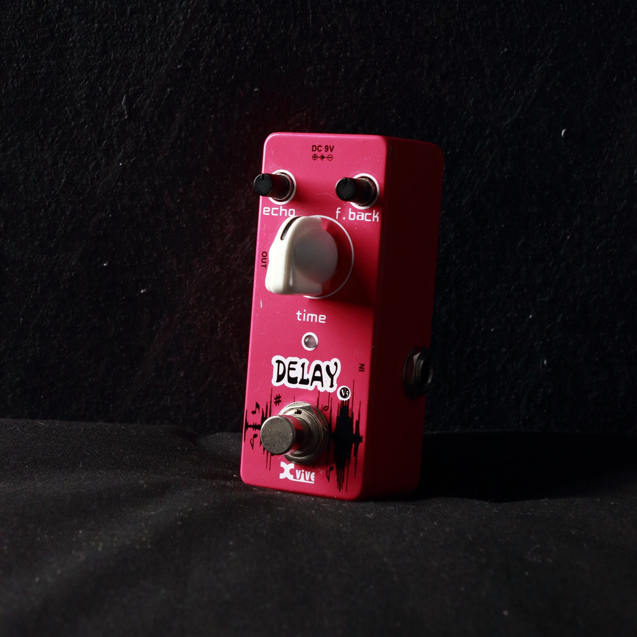 Xvive V5 Delay Pedal – Topshelf Instruments