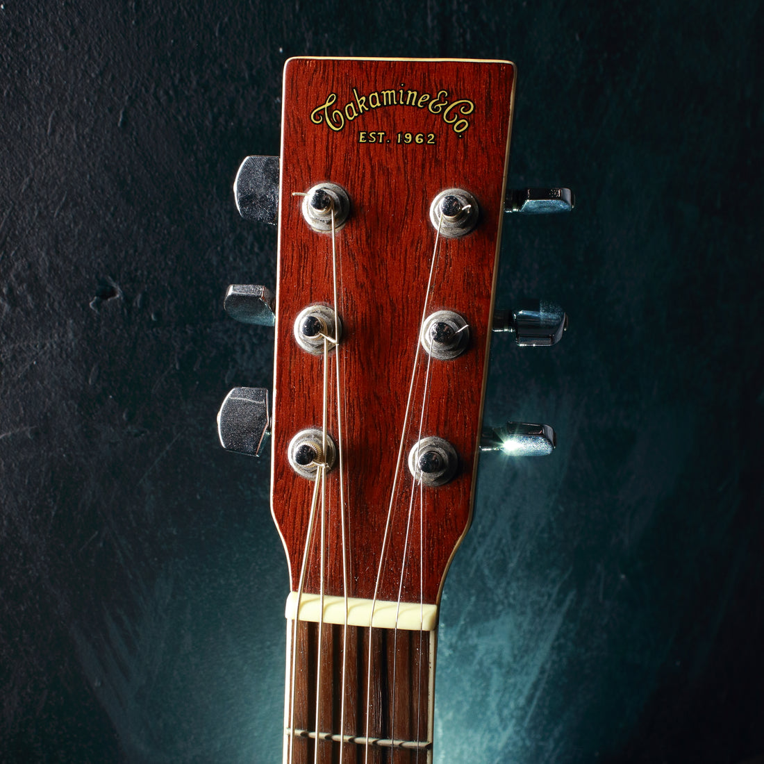 Takamine TD-27 Dreadnought Acoustic Sunburst 1983 – Topshelf Instruments