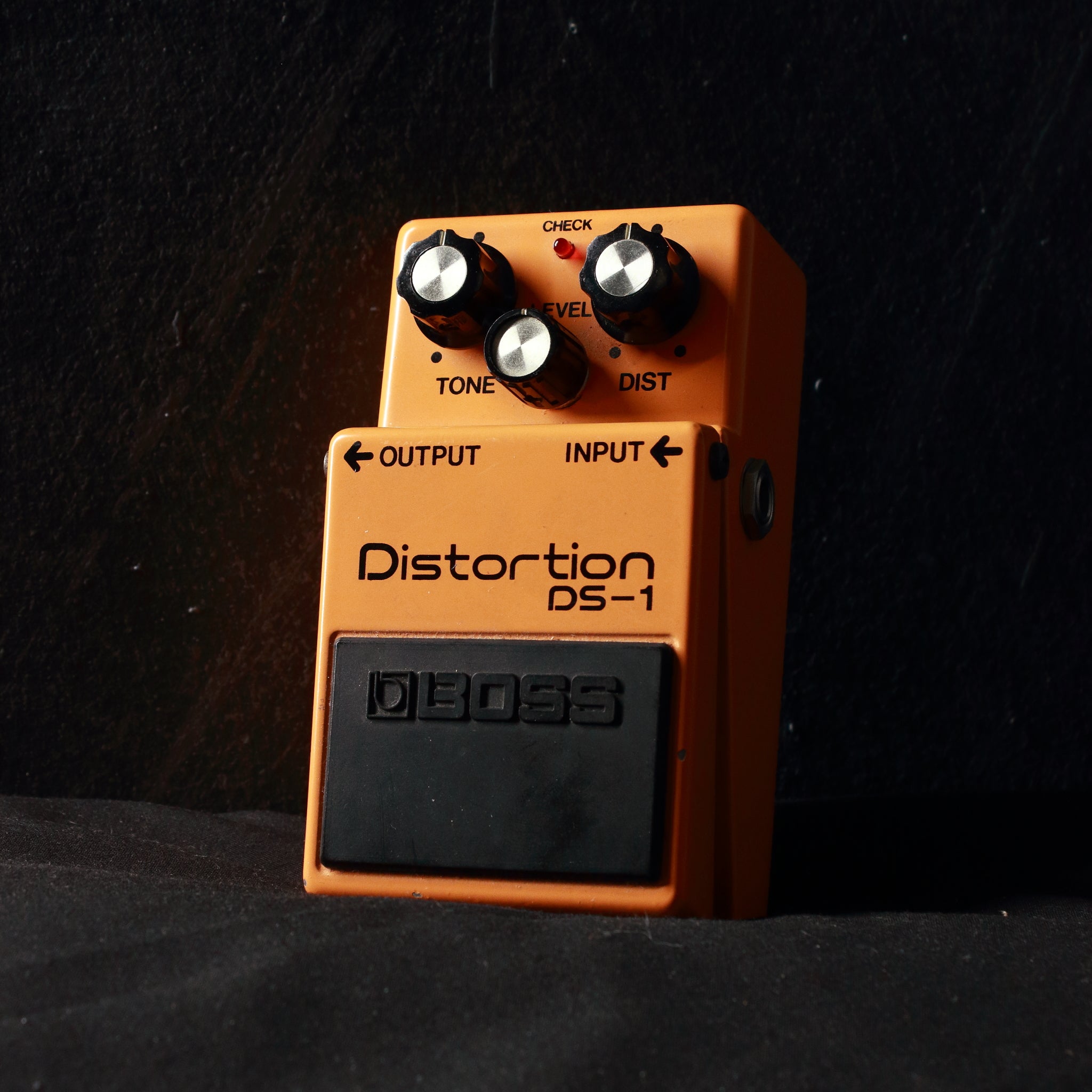 【11110】BOSS DS-1 made in Japan BOSS DS1 Distortion Electric Guitar Pedal (Made in Japan