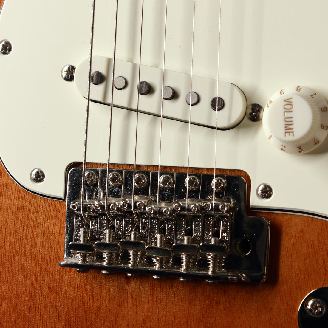 Squier Classic Vibe '60s Stratocaster Sunburst 2021
