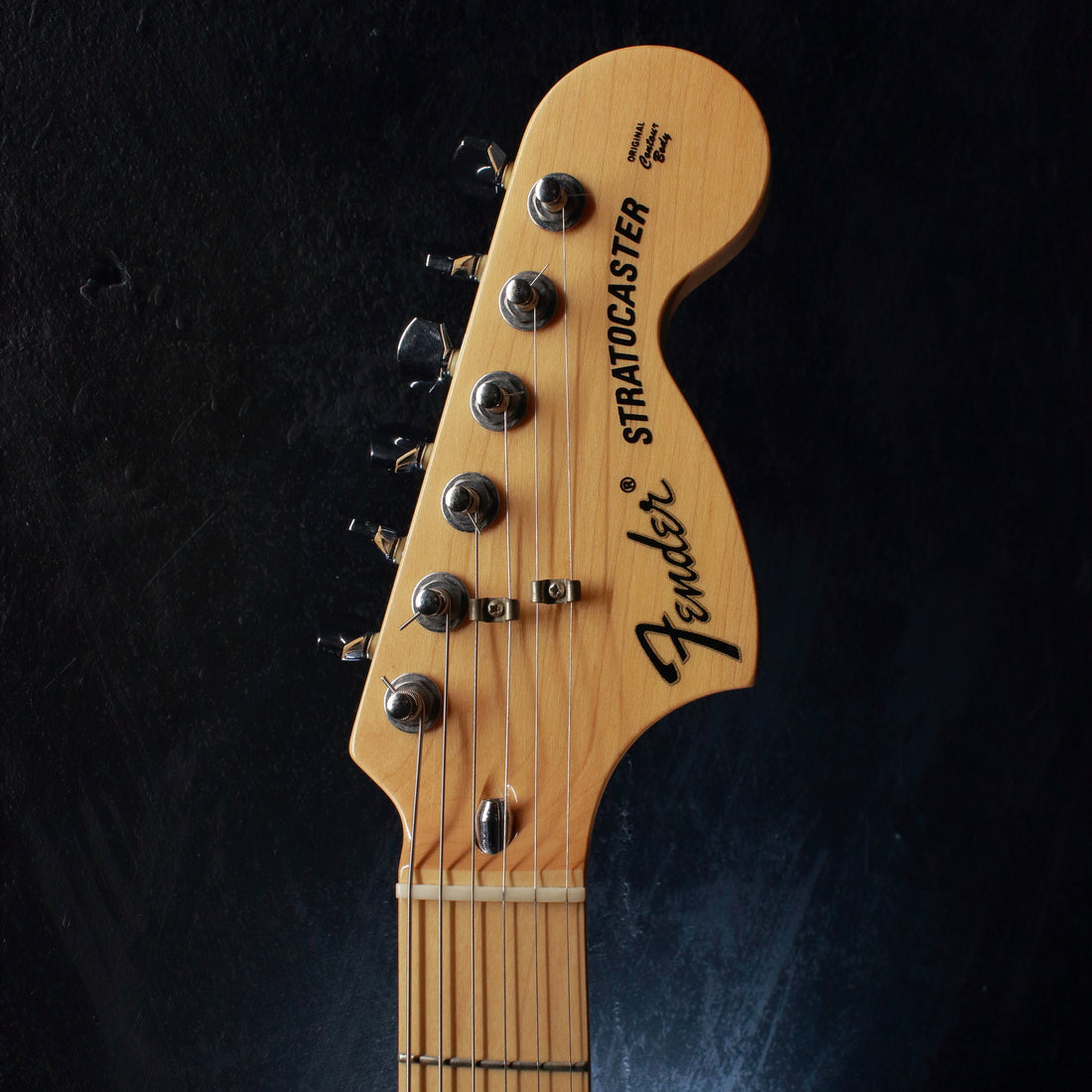 Fender Japan '72 Stratocaster ST72-58US Yellow White 2004