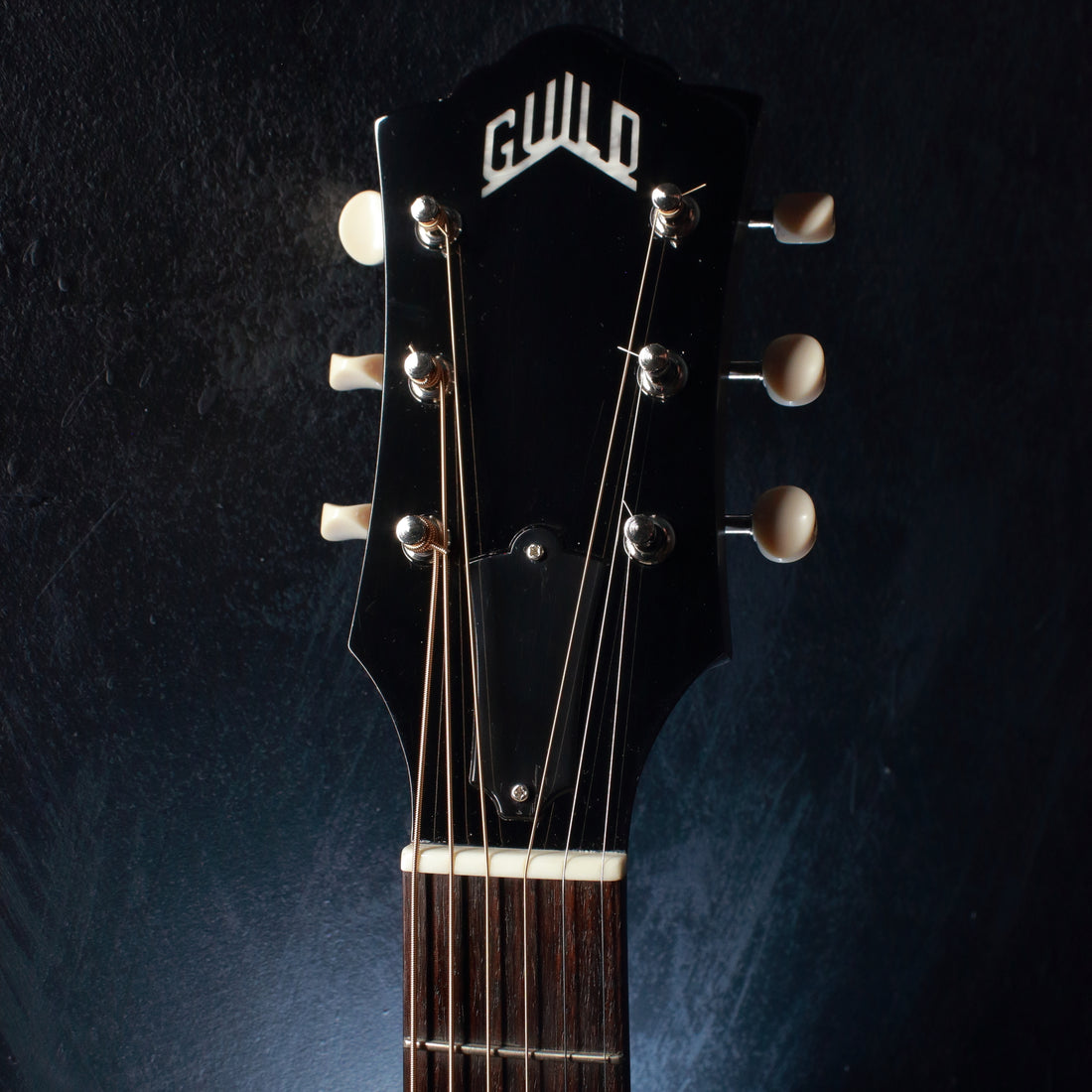 Guild M-25E Concert Acoustic/Electric 2022