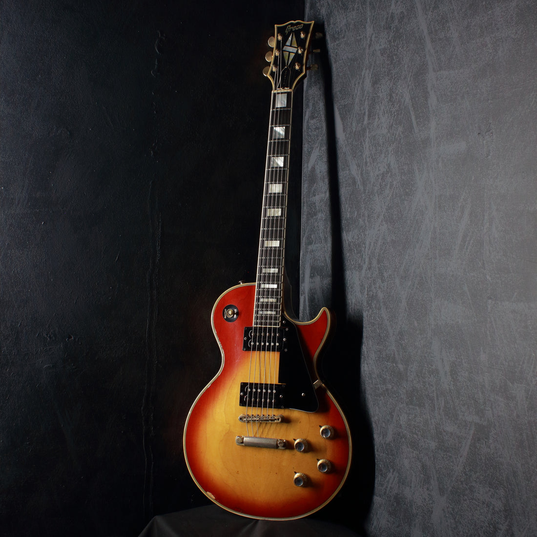 Greco EG1000R Cherry Sunburst 1976