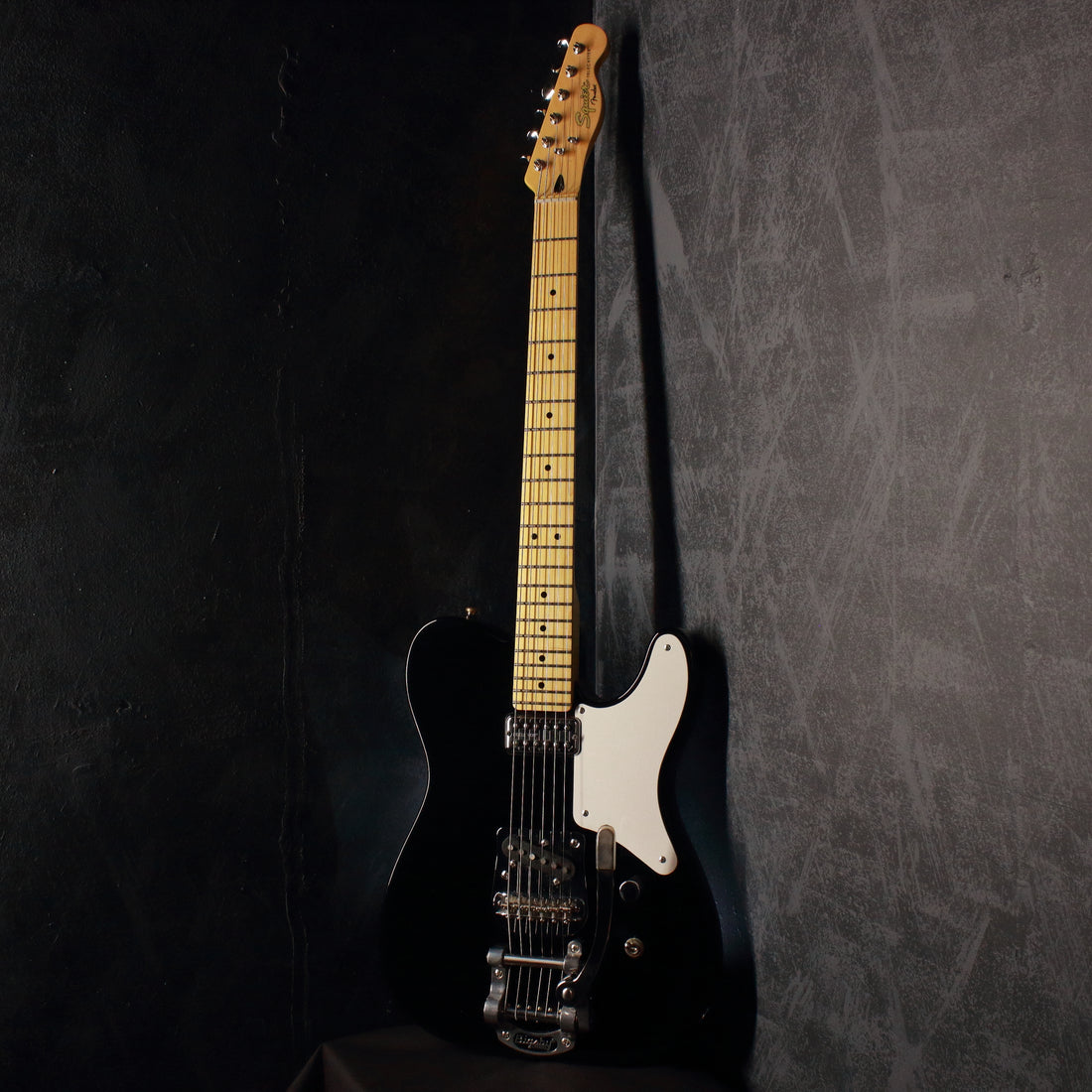 Squier Vintage Modified Cabronita Telecaster Black 2013