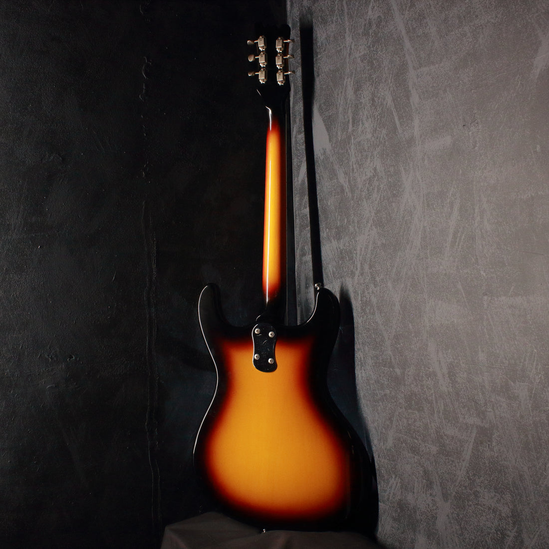 Mosrite Ventures MkI '65 Reissue Black/Sunburst Kurokumo 1990