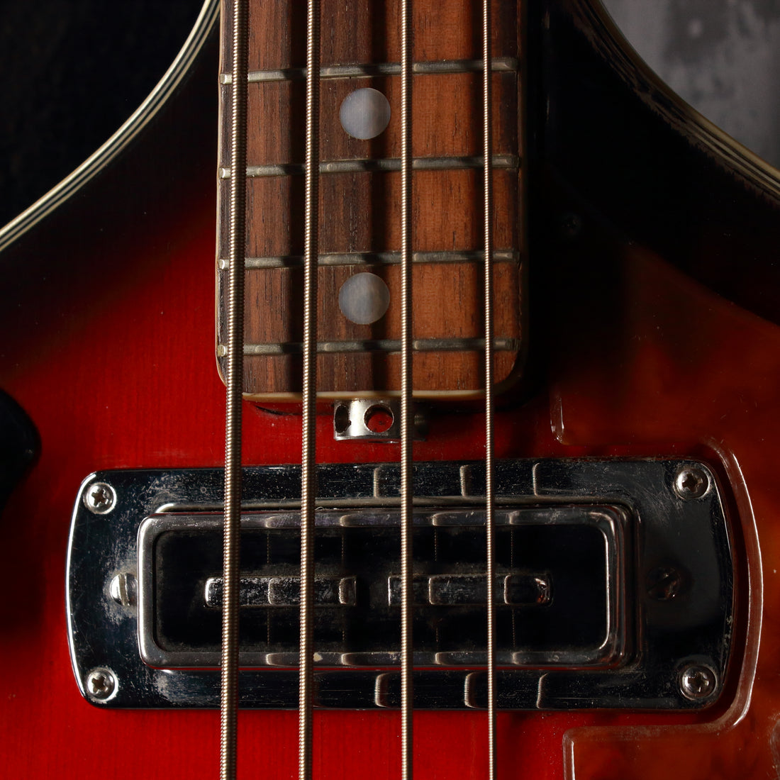 Teisco FB-2 Violin Bass Red Burst 1968