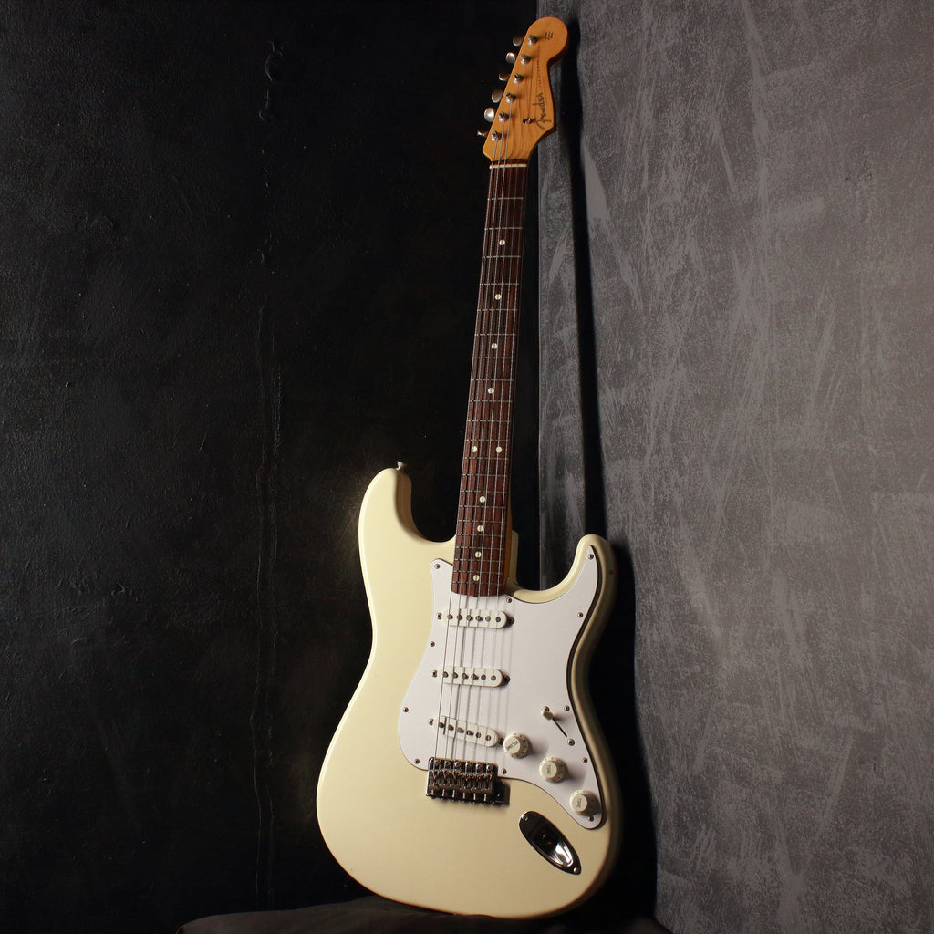 Fender Japan '62 Stratocaster ST62-58US Vintage White 2000