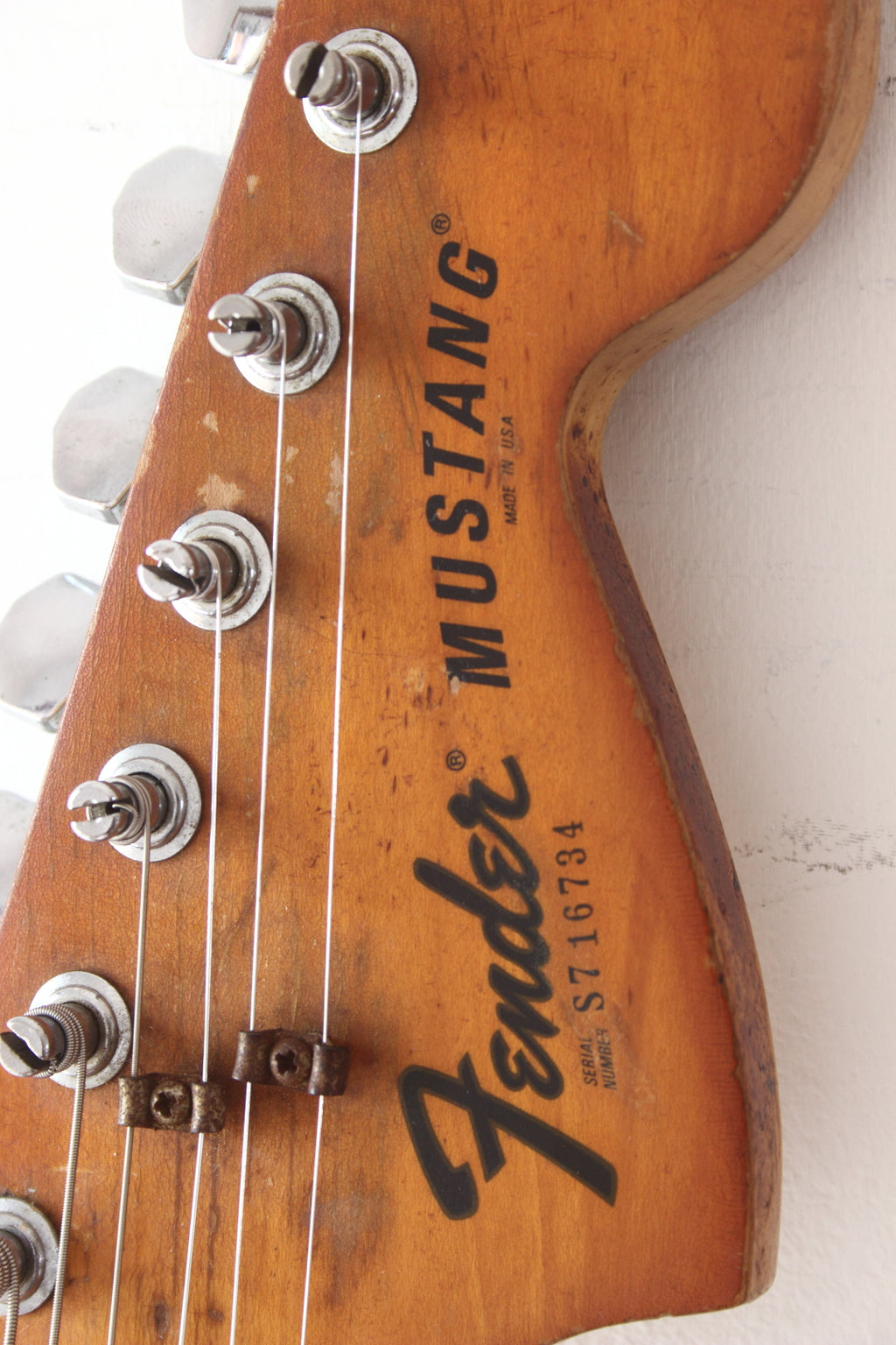 Fender Mustang Aged Olympic White 1977