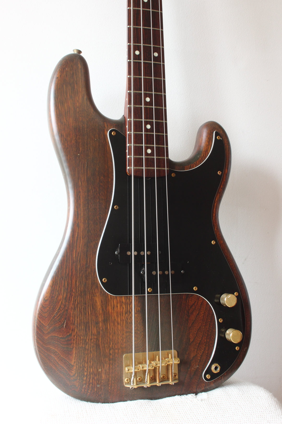 Fender '62 Reissue Precision Bass PB62-115WAL Walnut Stain 1990-91