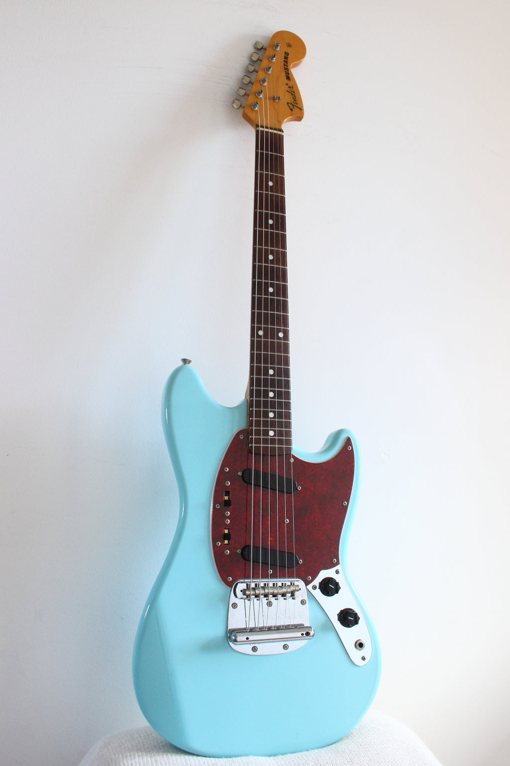 Fender '69 Reissue Mustang Sonic Blue 2010-11