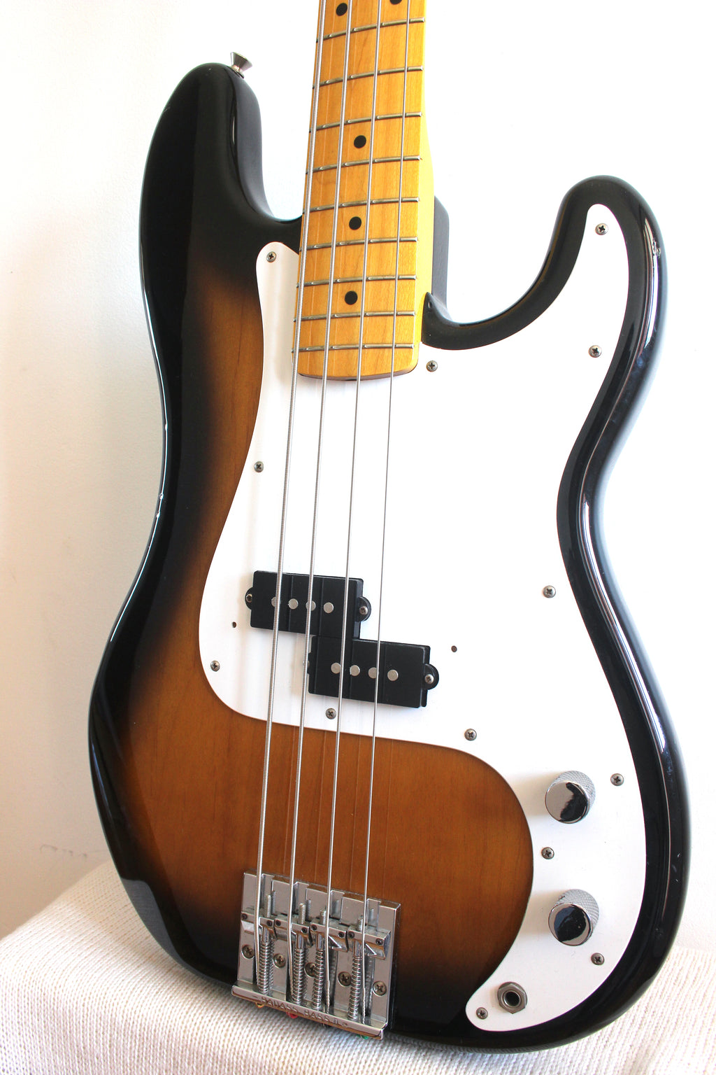 Used Fender Precision Bass '57 Reissue 2-Tone Sunburst