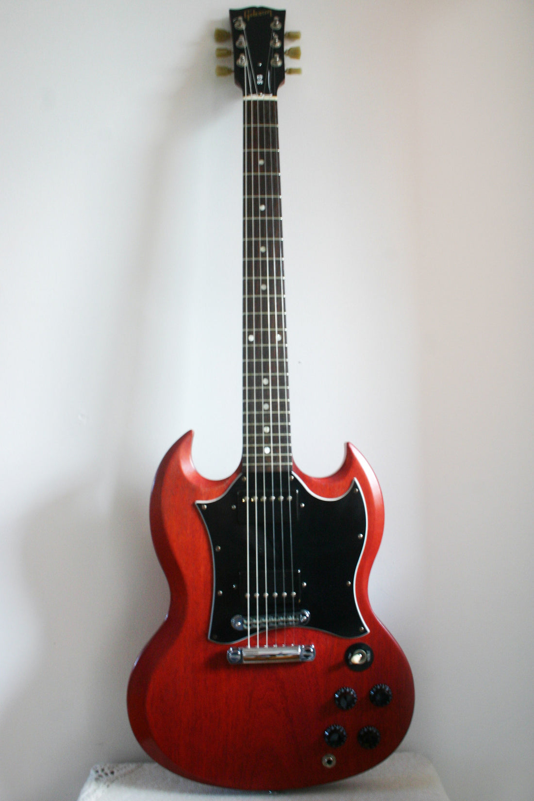 Used Gibson SG Special Faded Worn Cherry