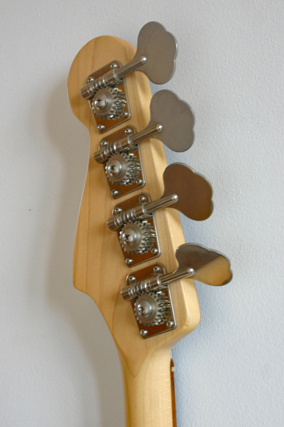 Used Fender Aerodyne Jazz Bass Flame Violet