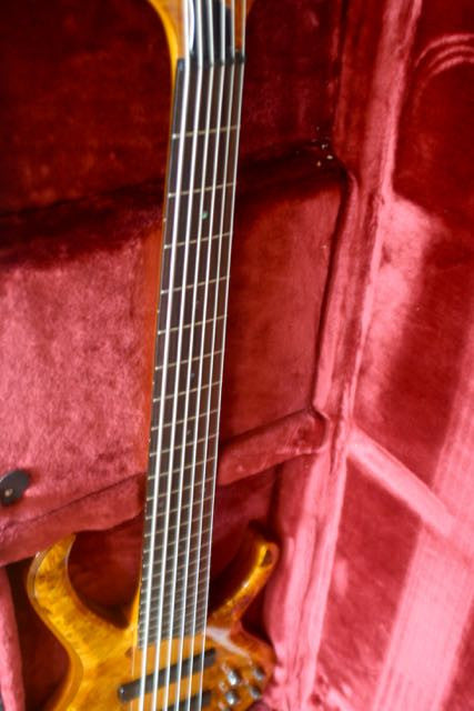 Used Ibanez BTB776PB 6-String Bass Guitar
