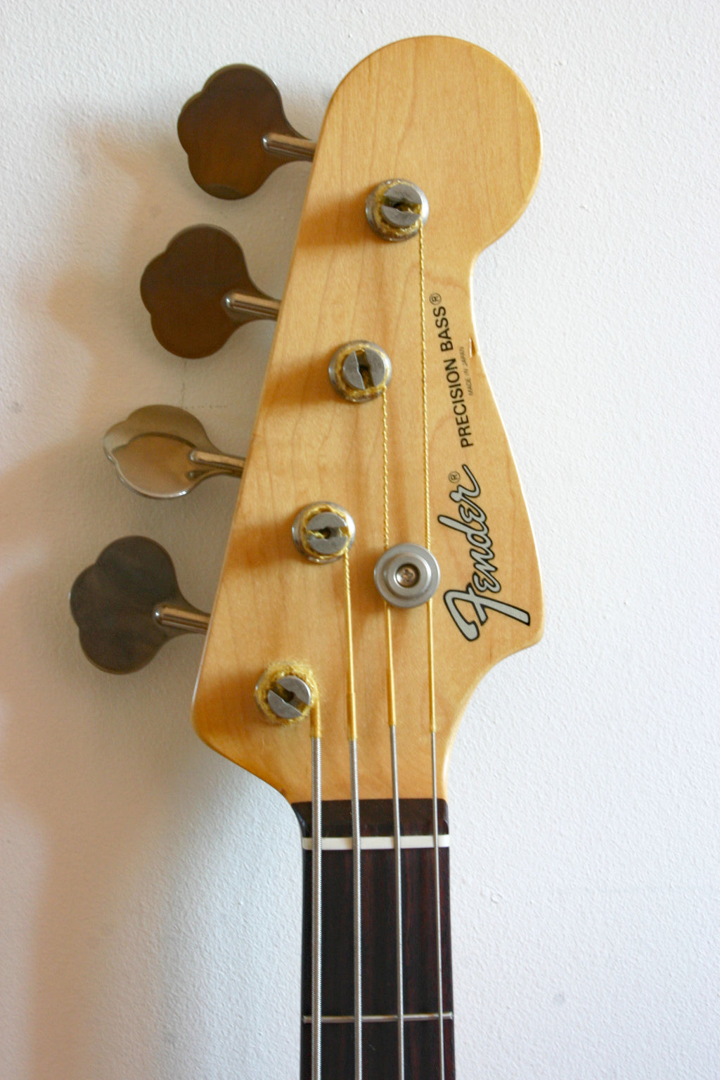 Used Fender Precision Bass '62 Capri Orange CIJ