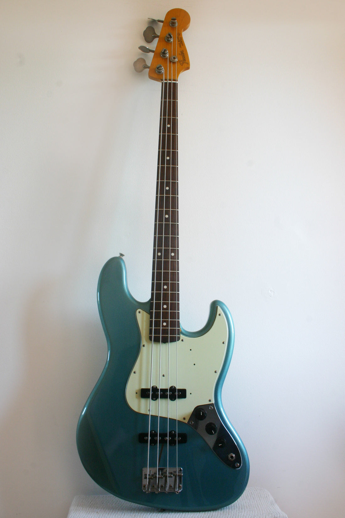 Used Fender Jazz Bass '62 Reissue Ocean Turquoise Metallic