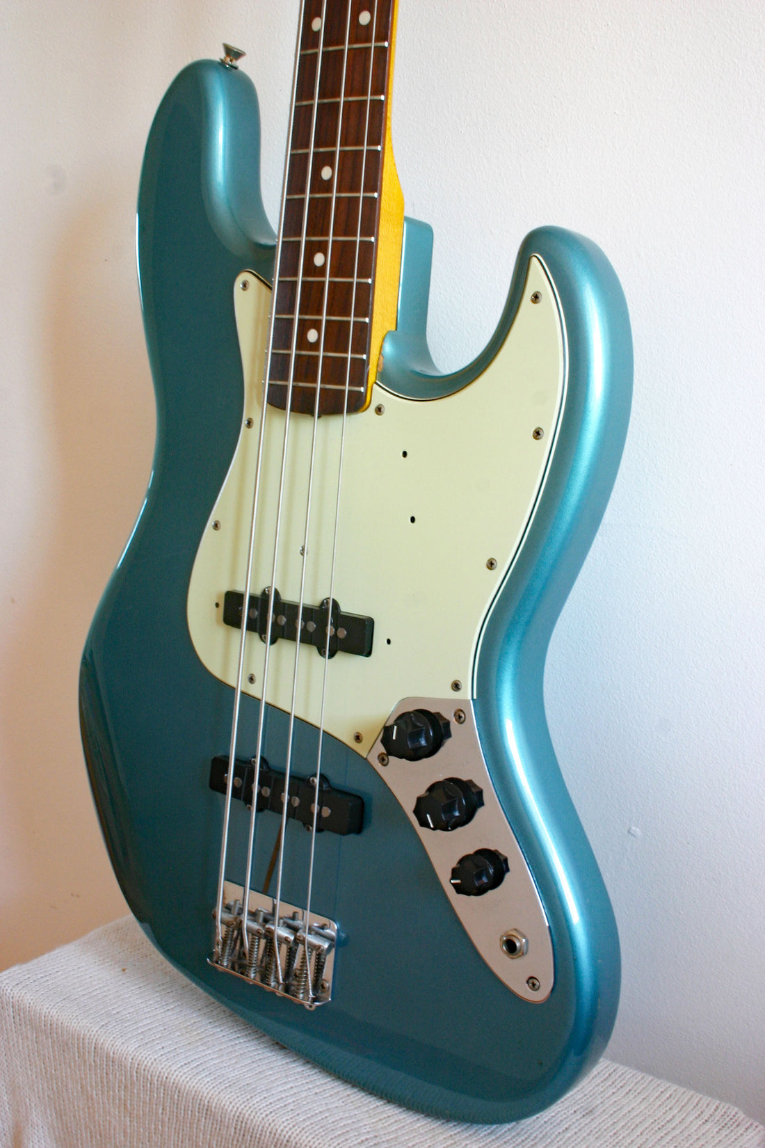 Used Fender Jazz Bass '62 Reissue Ocean Turquoise Metallic