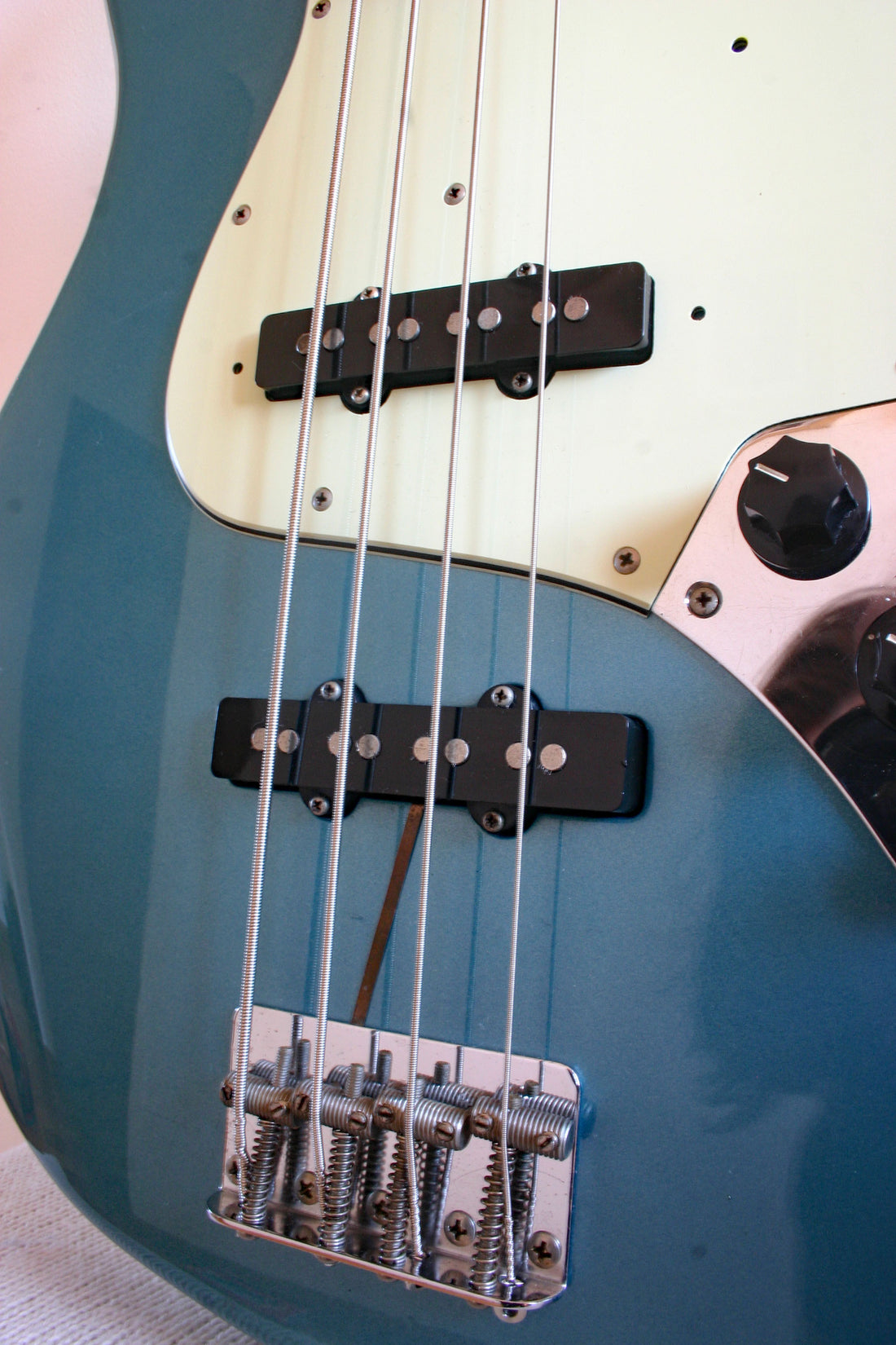 Used Fender Jazz Bass '62 Reissue Ocean Turquoise Metallic