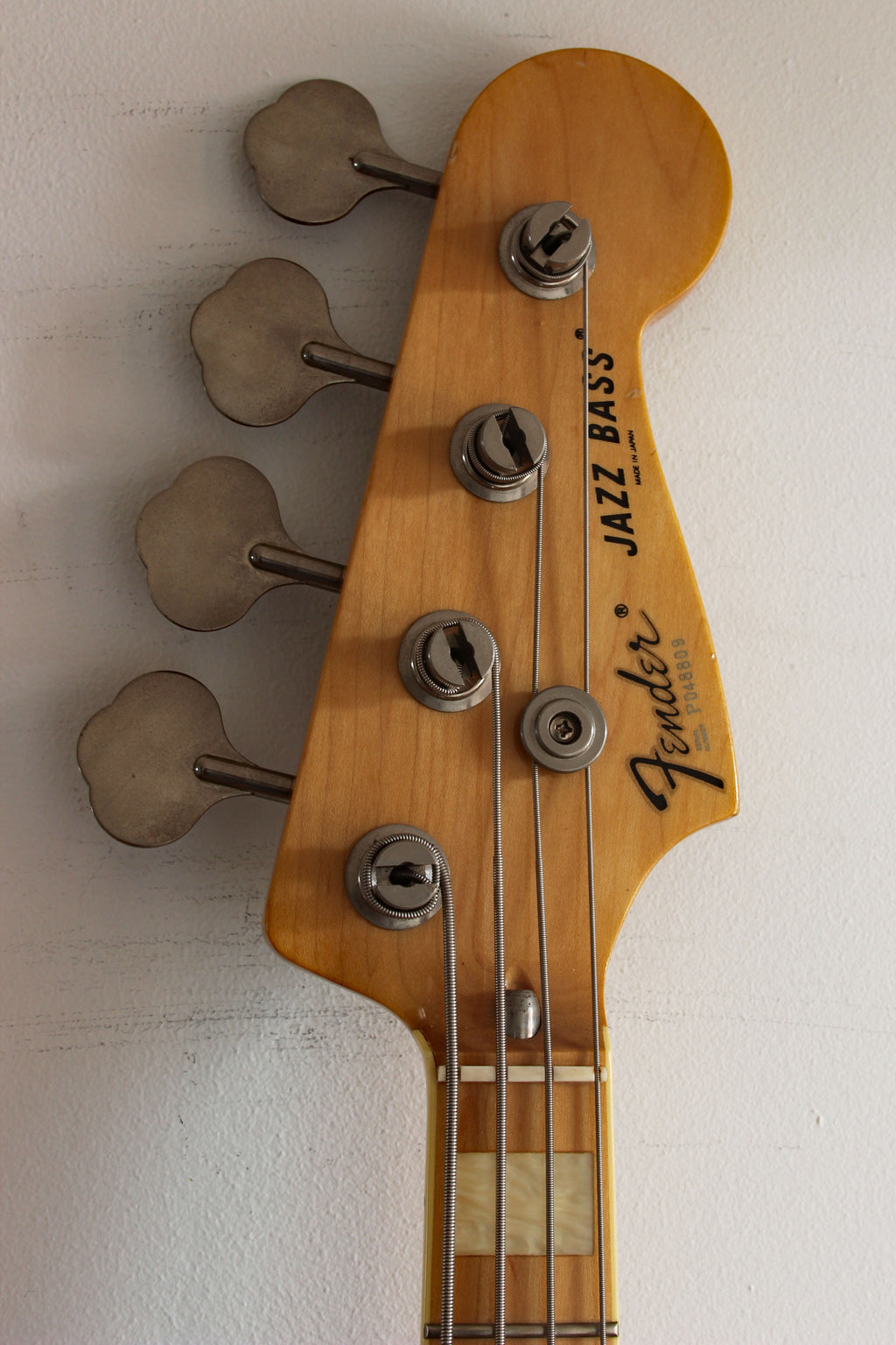 Used Fender Jazz Bass '75 Reissue Natural