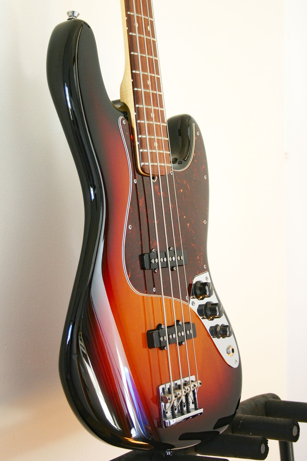 Used Fender American Standard Jazz Bass 3-Tone-Sunburst