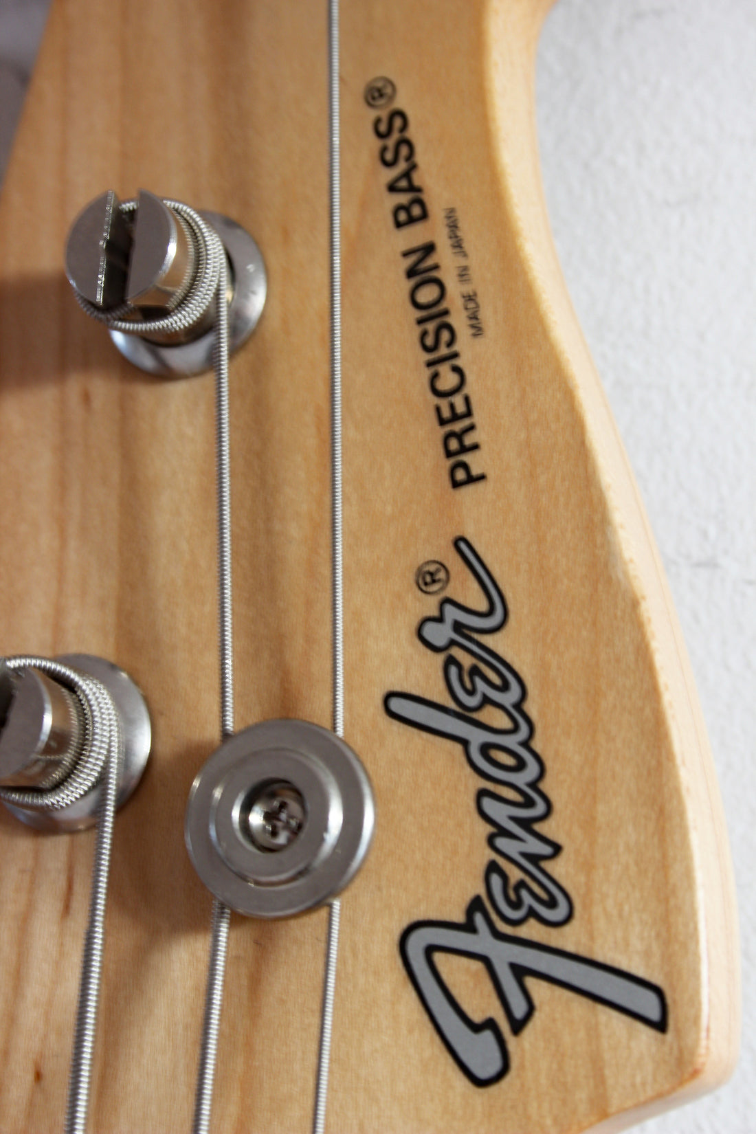 Used Fender Precision Bass PB43 Vintage White