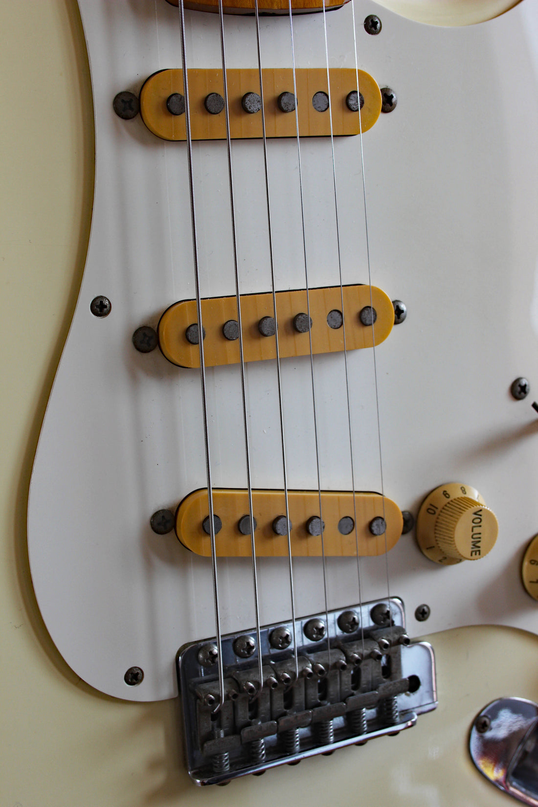 Used Fender Stratocaster '57 Reissue Vintage White