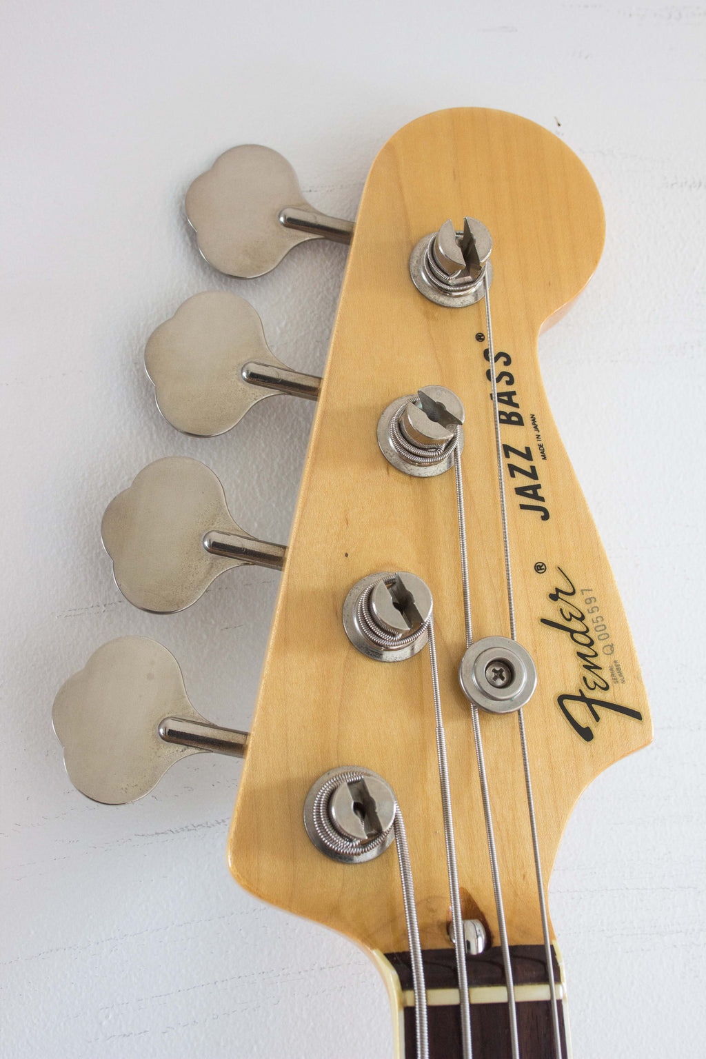 Fender Japan '75 Reissue Jazz Bass JB75-90US Vintage White