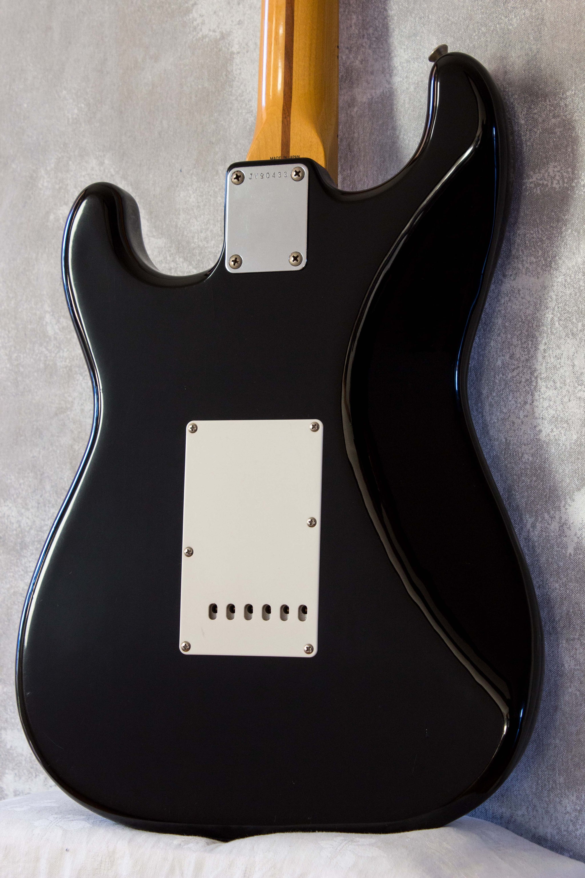 Fender Japan '57 Stratocaster ST57-70 Black JV Serial 1984 – Topshelf ...