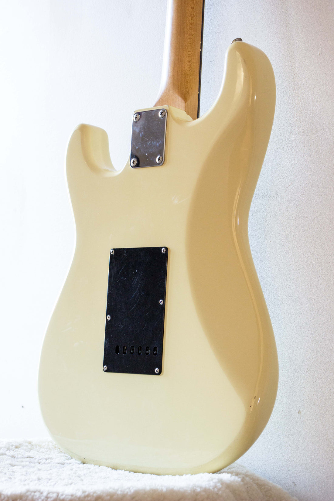 Fender Japan Boxer Series Stratocaster ST456 Olympic White 1986