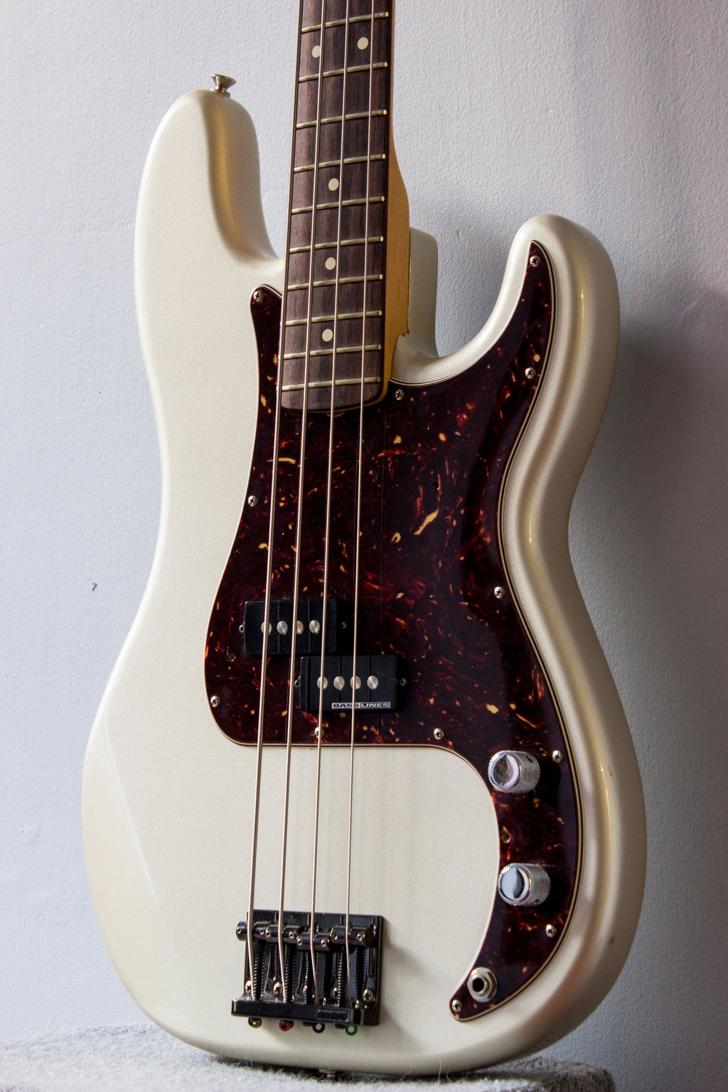 Fender Standard Precision Bass Blizzard Pearl 2006