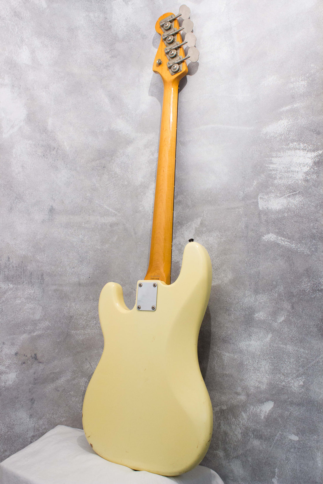 Fender Japan '62 Precision Bass PB62-75 Vintage White 1994