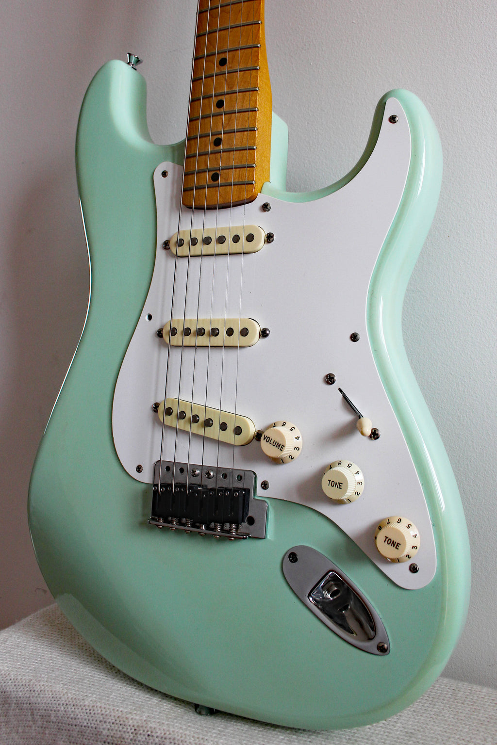 Used Fender Classic Series 50s Stratocaster Surf Green